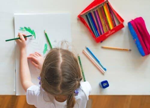 Les enfants et les jeux : au revoir les écrans.