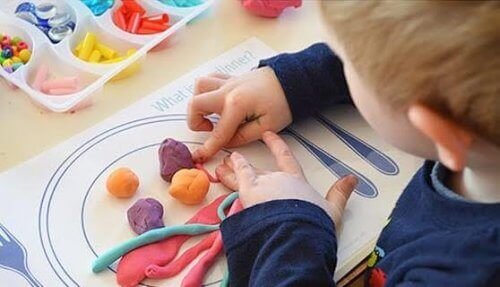 Les jouets pour enfants indémodables : la pâte à modeler