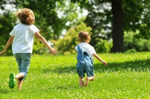 L'Impact du Mouvement sur le Développement des Enfants : Activités et Sports Indispensables pour Grandir Heureux