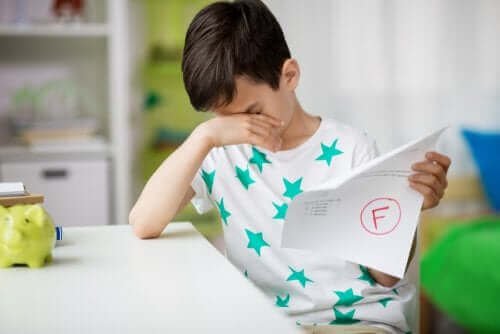 Comment Aider Votre Enfant à Surmonter le Redoublement Scolaire : Stratégies Efficaces et Motivantes