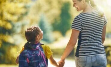 Facilitez l'Adaptation de Votre Enfant à l'École : Astuces et Conseils Pratiques