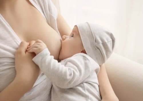 Comprendre la mastite : causes, effets sur l’allaitement et conseils pour les mamans