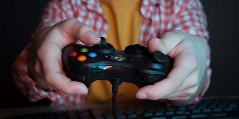 Les jeux vidéo chez les enfants : bénéfices, risques et comment les gérer