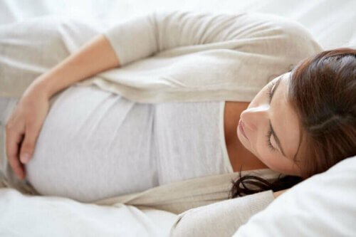 Cauchemars pendant la grossesse : comprendre les causes et trouver des solutions