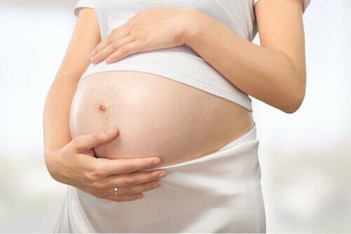 Maturation pulmonaire fœtale : comprendre son rôle crucial pour les bébés prématurés