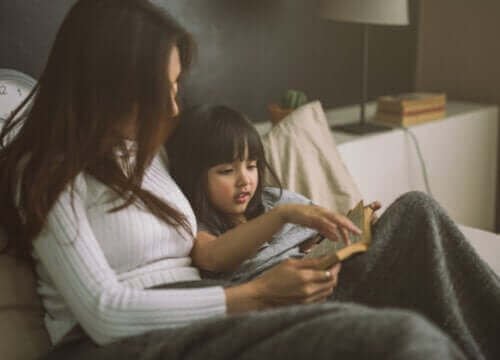 Comment initier votre enfant à la lecture : conseils et activités ludiques