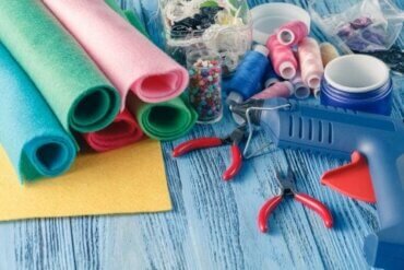 Projets manuels en feutre pour enfants : amusez-vous en famille tout en développant leur créativité