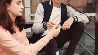 Comment savoir si votre adolescent fume : 5 signes à ne pas ignorer