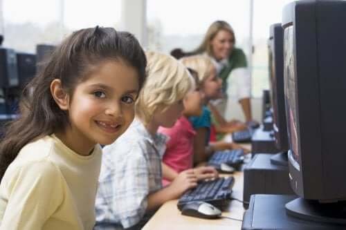 Informatique pour enfants : compétences essentielles et avantages des cours