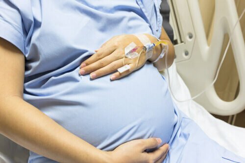 Chirurgies intra-utérines : une solution pour les fœtus à risque de malformations