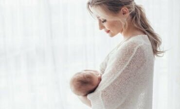 Hypersensibilité et maternité : les défis invisibles des mères sensibles
